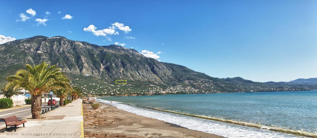 Villa Mos Kalamáta Buitenkant foto