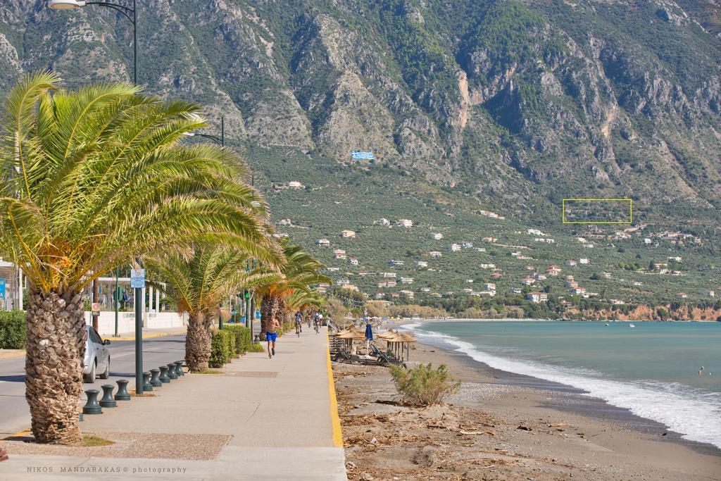 Villa Mos Kalamáta Buitenkant foto