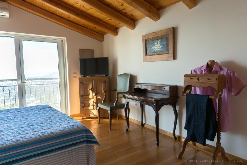 Villa Mos Kalamáta Buitenkant foto