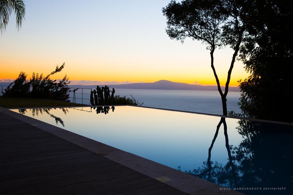 Villa Mos Kalamáta Buitenkant foto