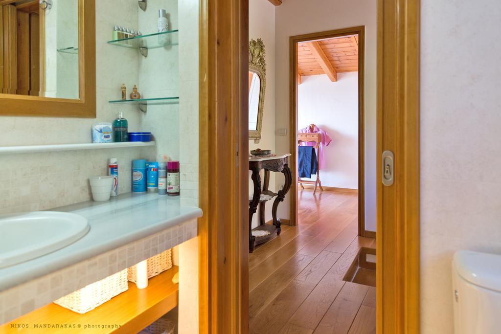 Villa Mos Kalamáta Buitenkant foto